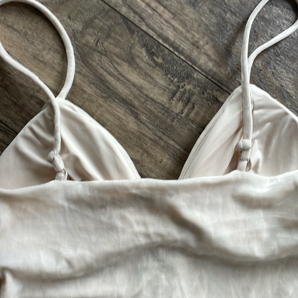 NWT - Express Body Contour - Picture 5 of 5